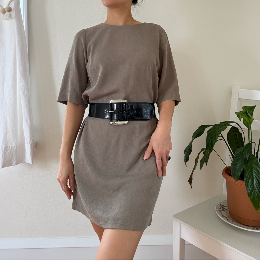 Aritzia Babaton 100% Silk Samir Dress In Taupe Elbow Sleeve Back Zip Size XS